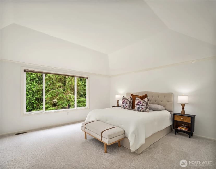Property photo for 16701 Saybrook Drive Ne, Woodinville photo 23