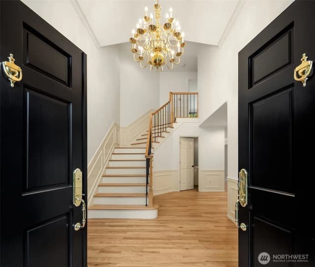 Property photo for 16701 Saybrook Drive Ne, Woodinville photo 4