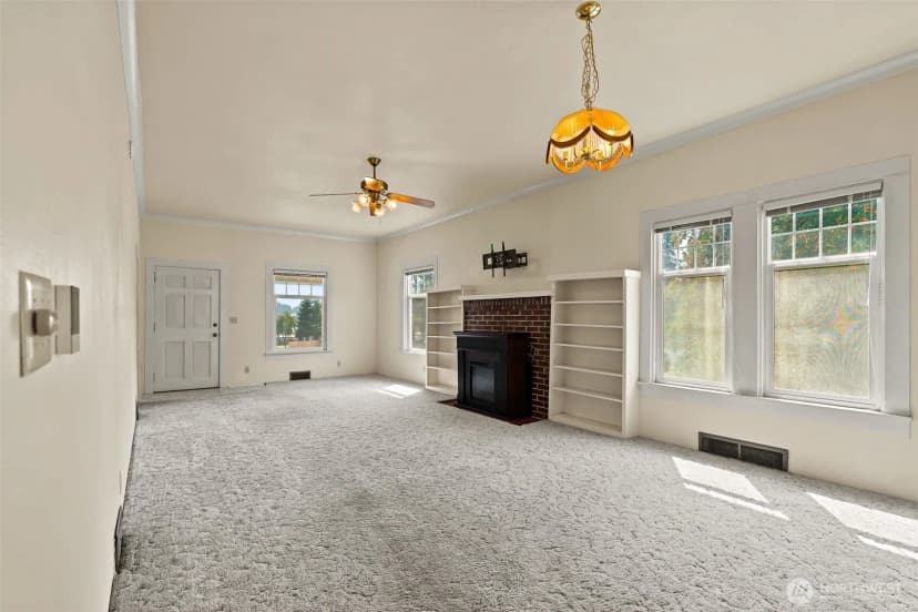 Property photo for 101 E Utah Avenue, Roslyn photo 8