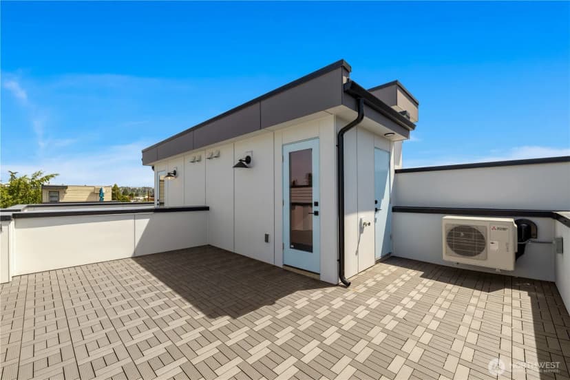 Property photo for 2230 D Nw 60th Street, Seattle photo 16