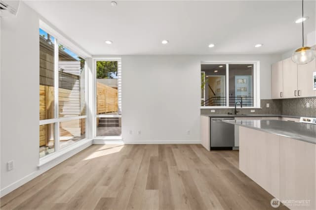Property photo for 2230 D Nw 60th Street, Seattle photo 3