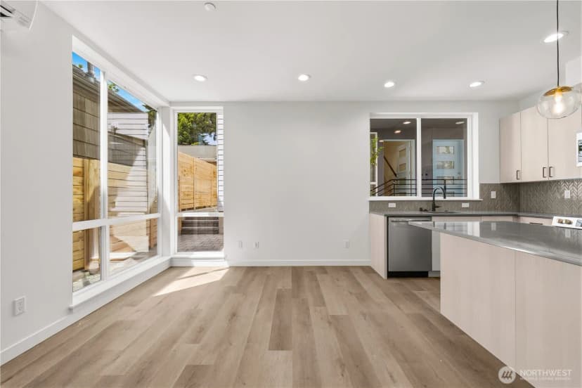 Property photo for 2230 D Nw 60th Street, Seattle photo 3