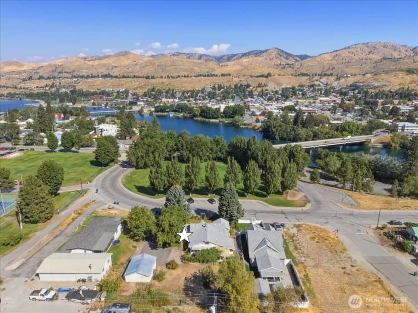 Property photo for 116 E Farnham Avenue, Chelan photo 40