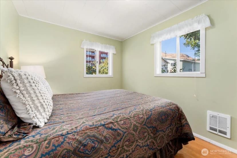 Property photo for 116 E Farnham Avenue, Chelan photo 29