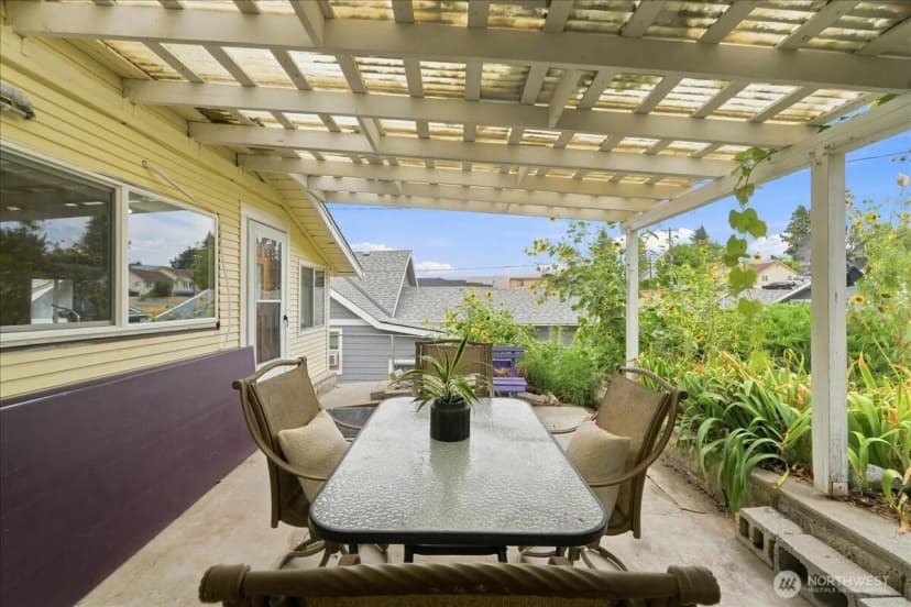Property photo for 116 E Farnham Avenue, Chelan photo 14