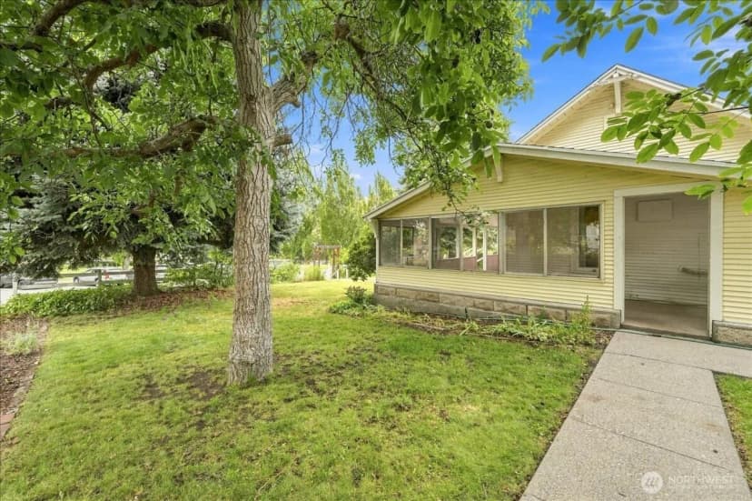 Property photo for 116 E Farnham Avenue, Chelan photo 35
