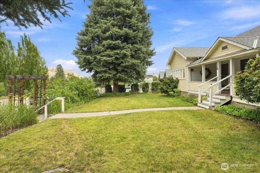 Property photo for 116 E Farnham Avenue, Chelan photo 34