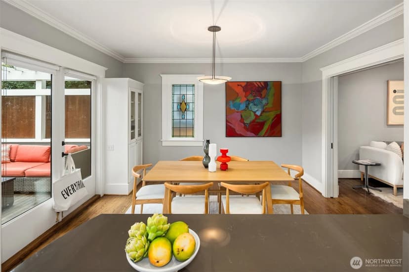 Property photo for 930 20th Avenue E, Seattle photo 16