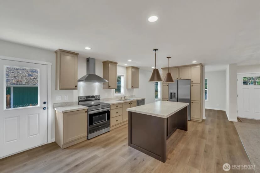 Property photo for 11321 205th Avenue E, Bonney Lake photo 11