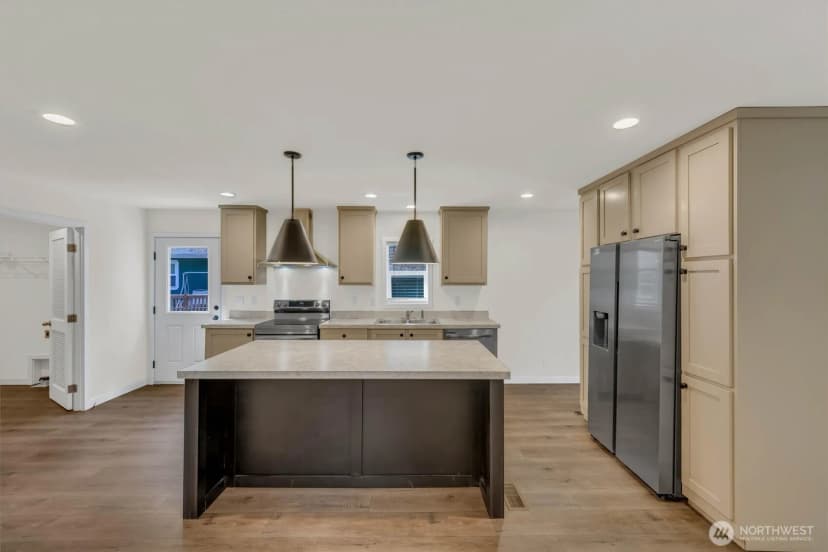 Property photo for 11321 205th Avenue E, Bonney Lake photo 8