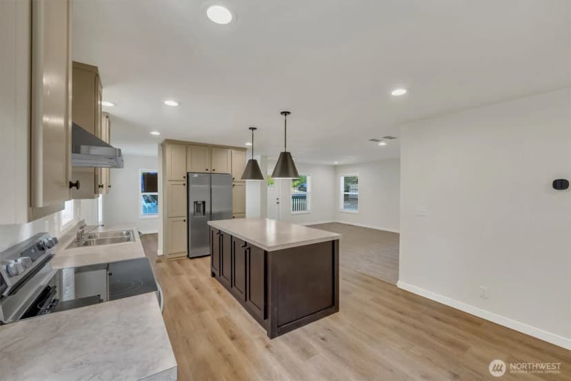 Property photo for 11321 205th Avenue E, Bonney Lake photo 10