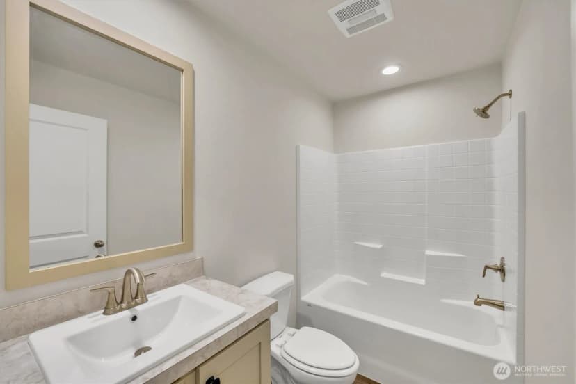 Property photo for 11321 205th Avenue E, Bonney Lake photo 14