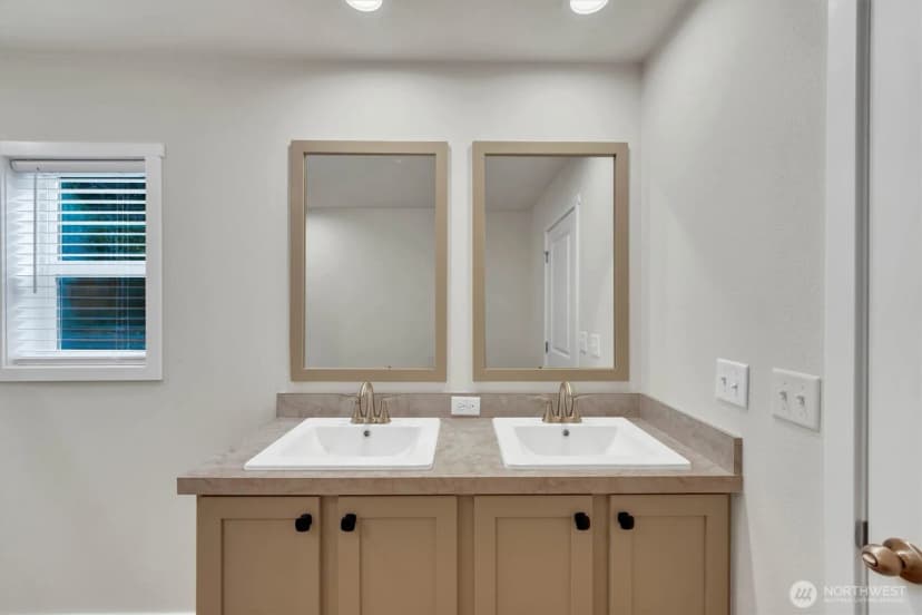 Property photo for 11321 205th Avenue E, Bonney Lake photo 22