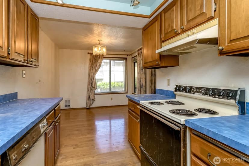 Property photo for 132 N 132nd Street #204, Seattle photo 11