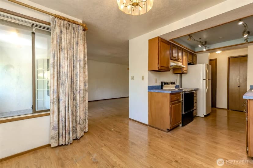 Property photo for 132 N 132nd Street #204, Seattle photo 12