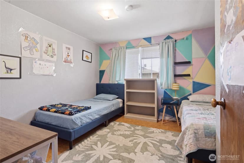 Property photo for 14001 35th Avenue Ne, Seattle photo 12