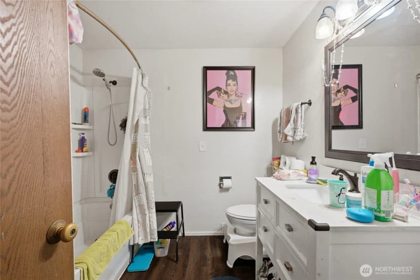 Property photo for 14001 35th Avenue Ne, Seattle photo 17