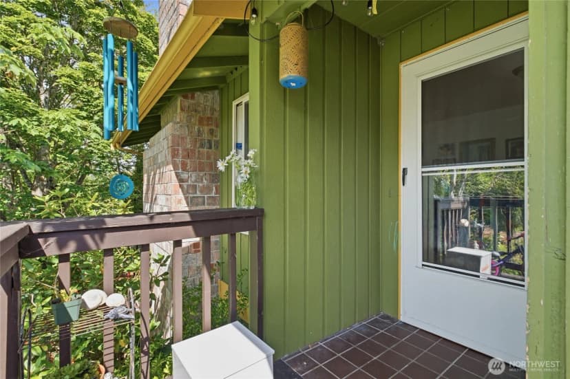 Property photo for 14001 35th Avenue Ne, Seattle photo 7