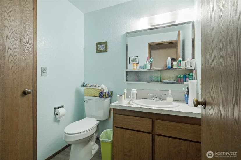 Property photo for 14001 35th Avenue Ne, Seattle photo 13
