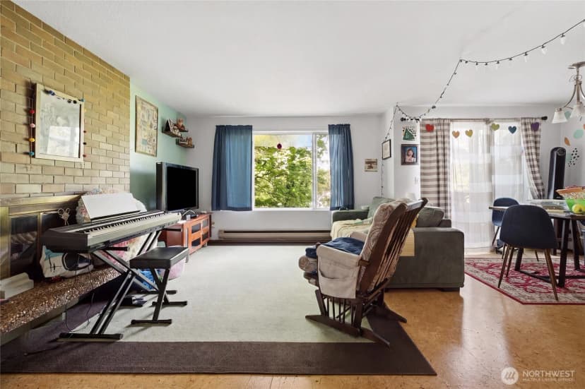 Property photo for 14001 35th Avenue Ne, Seattle photo 8