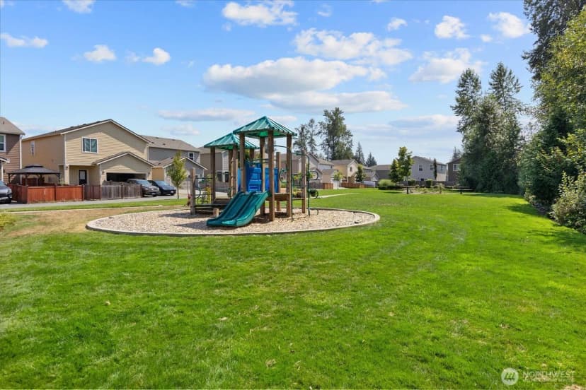 Property photo for 5700 86th Drive Ne, Marysville photo 27