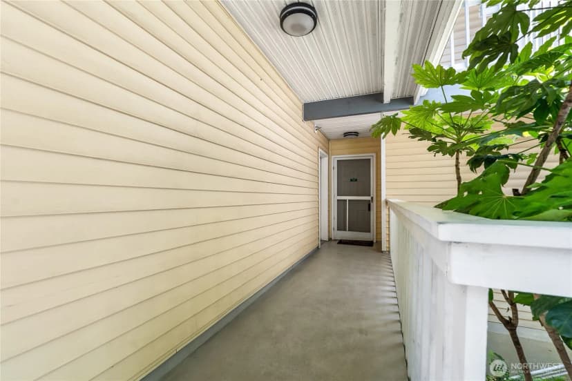 Property photo for 2540 118th Avenue Se #202, Bellevue photo 13