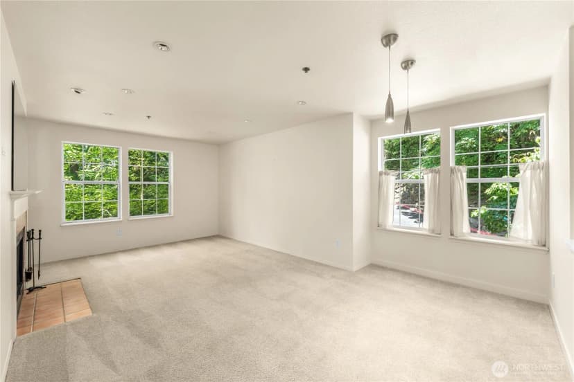 Property photo for 2540 118th Avenue Se #202, Bellevue photo 17