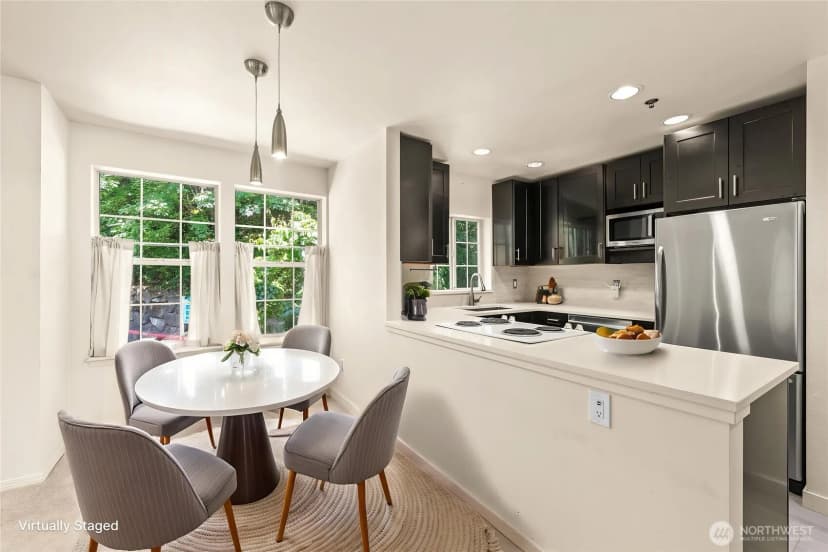 Property photo for 2540 118th Avenue Se #202, Bellevue photo 3