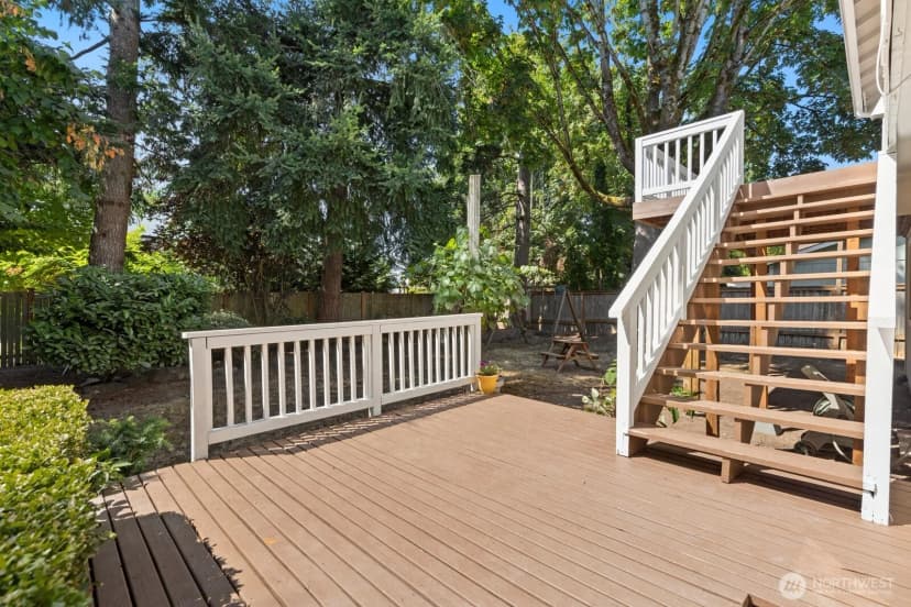 Property photo for 1725 211th Place Ne, Sammamish photo 18
