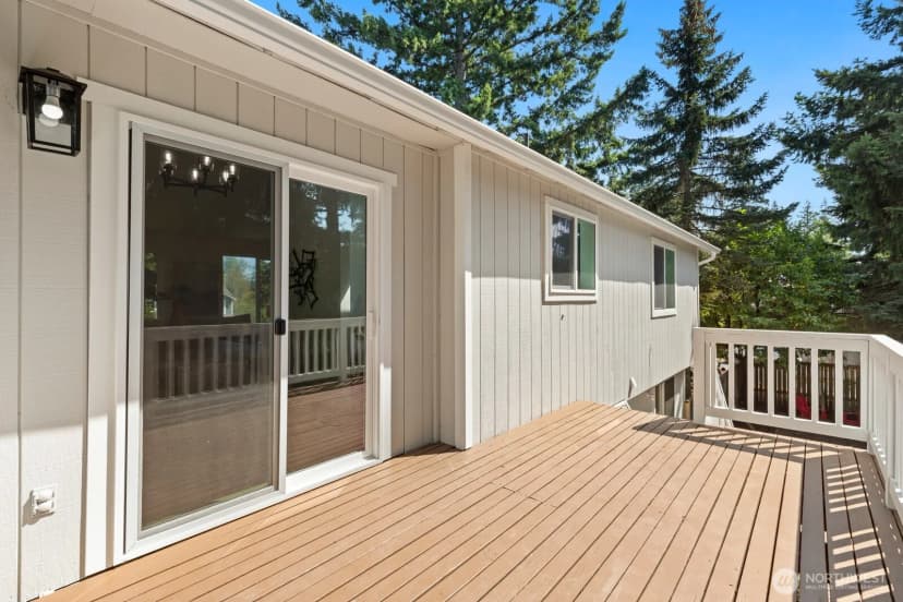 Property photo for 1725 211th Place Ne, Sammamish photo 16