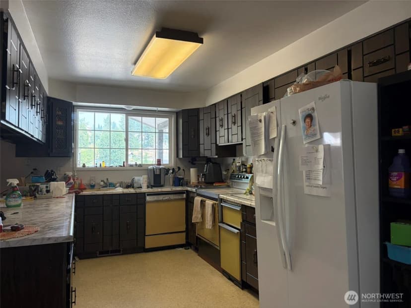 Property photo for 499 W 9th Street, Republic photo 3