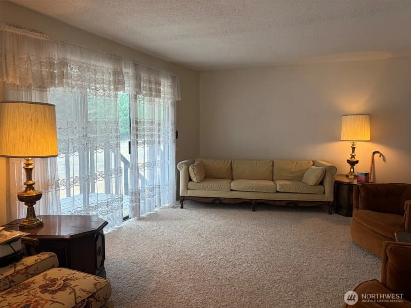 Property photo for 499 W 9th Street, Republic photo 7