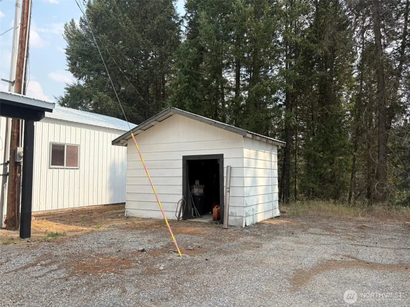 Property photo for 499 W 9th Street, Republic photo 28
