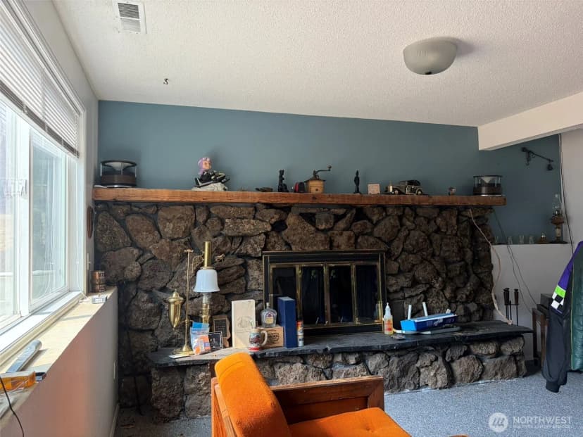 Property photo for 499 W 9th Street, Republic photo 15