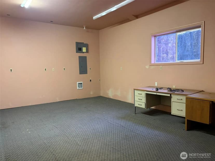 Property photo for 499 W 9th Street, Republic photo 34