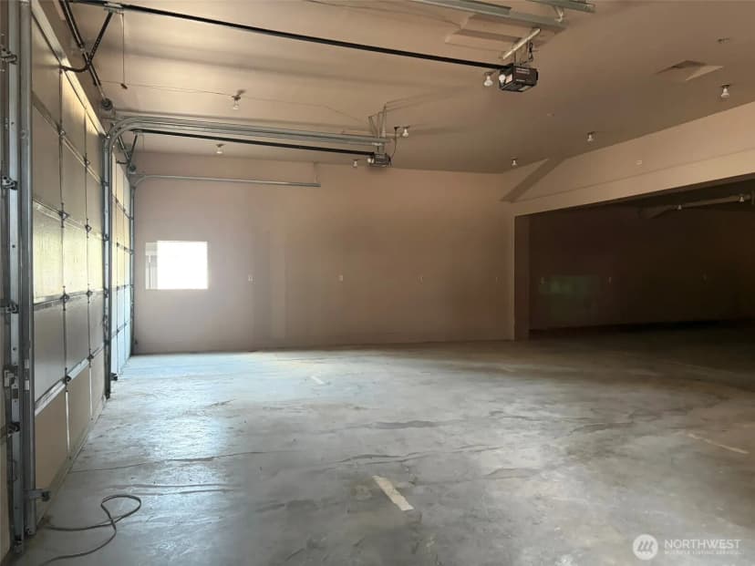 Property photo for 499 W 9th Street, Republic photo 31