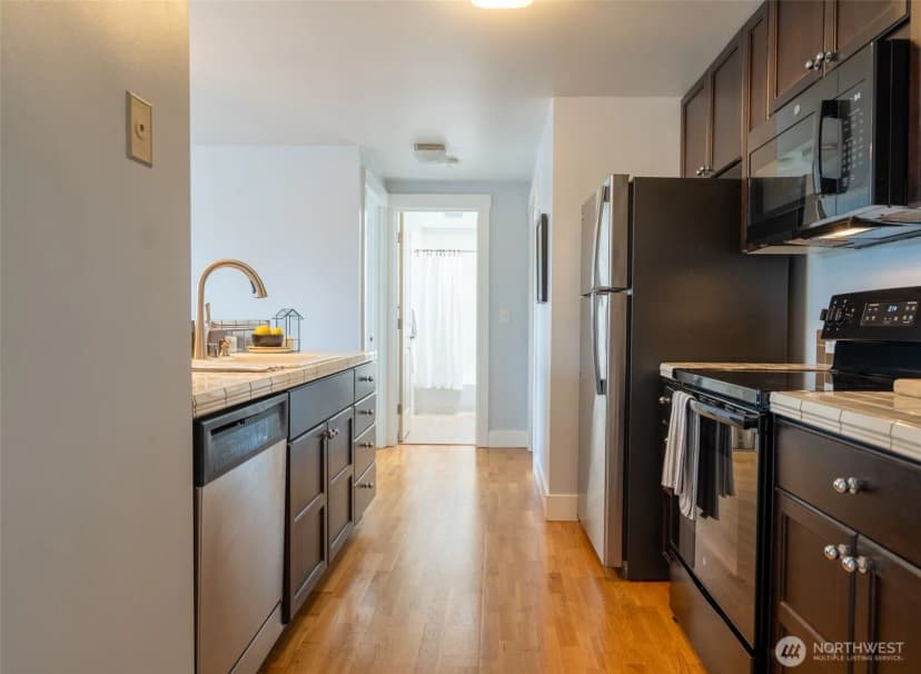 Property photo for 209 N 39th Street #304, Seattle photo 8