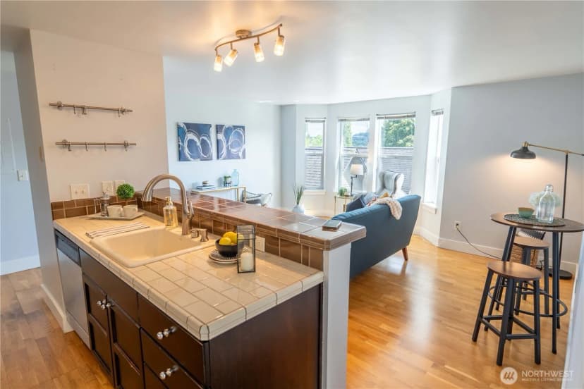 Property photo for 209 N 39th Street #304, Seattle photo 10