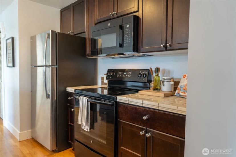 Property photo for 209 N 39th Street #304, Seattle photo 7