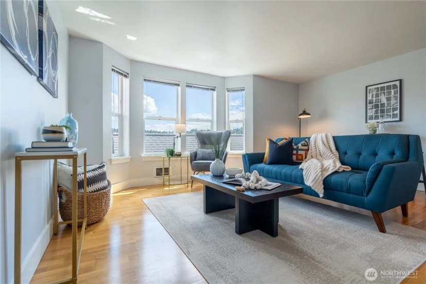 Property photo for 209 N 39th Street #304, Seattle photo 2