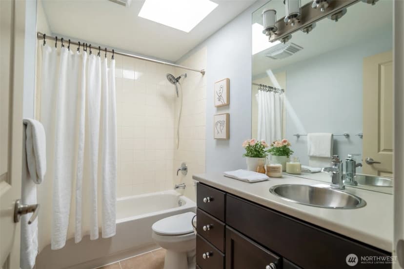 Property photo for 209 N 39th Street #304, Seattle photo 14