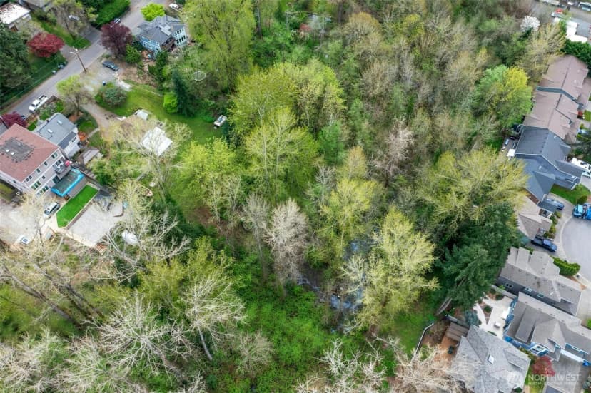 Property photo for 18005 83rd Avenue Ne, Kenmore photo 17