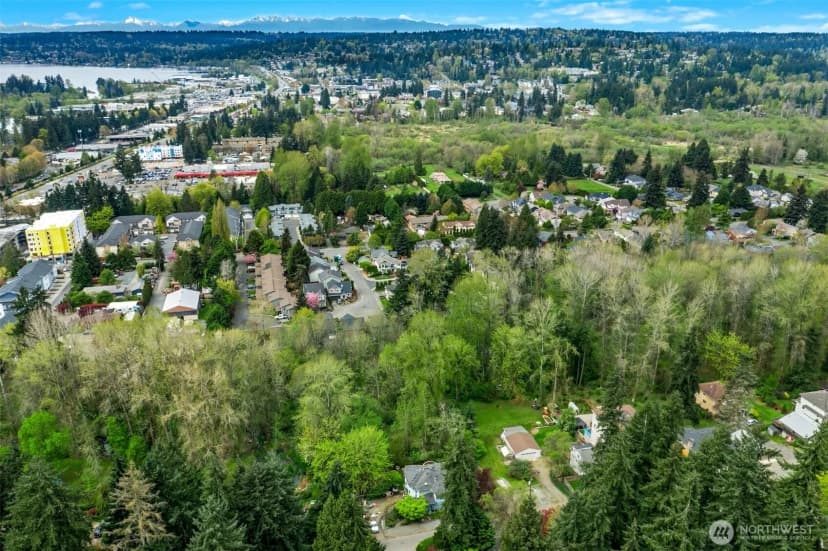 Property photo for 18005 83rd Avenue Ne, Kenmore photo 18