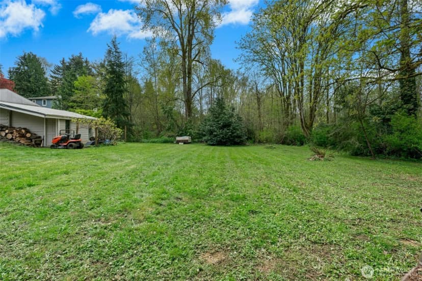 Property photo for 18005 83rd Avenue Ne, Kenmore photo 7