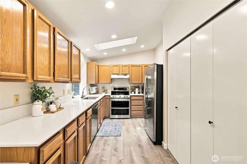 Property photo for 3020 E Ames Lake Drive Ne, Redmond photo 10