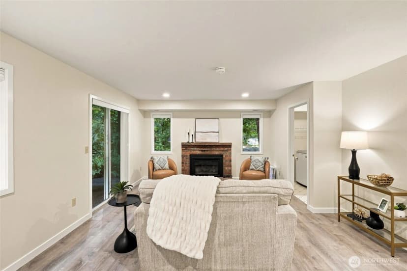 Property photo for 3020 E Ames Lake Drive Ne, Redmond photo 20