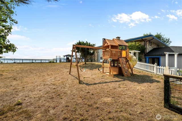Property photo for 3962 Saltspring Drive, Ferndale photo 2
