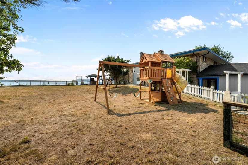Property photo for 3962 Saltspring Drive, Ferndale photo 2