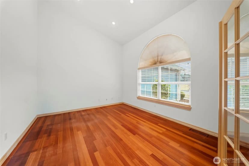 Property photo for 9216 Milburn Loop Se, Olympia photo 6
