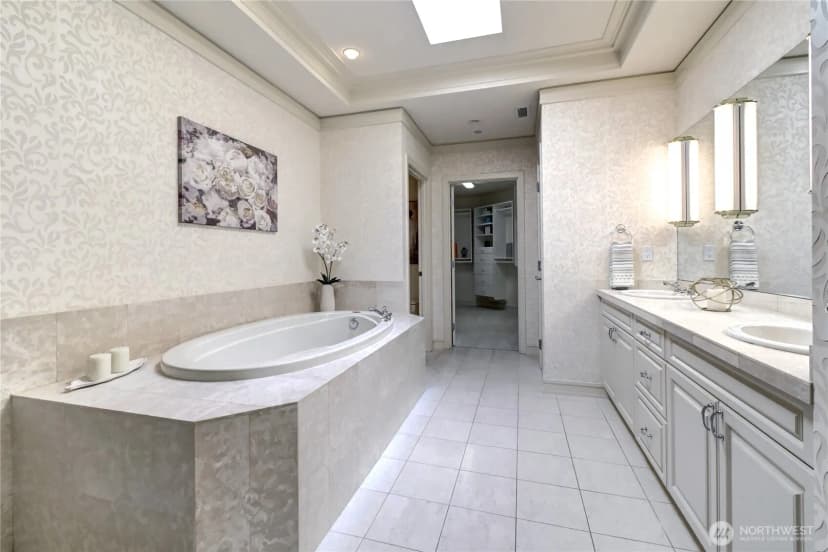 Property photo for 528 Lake Street S #a201, Kirkland photo 26